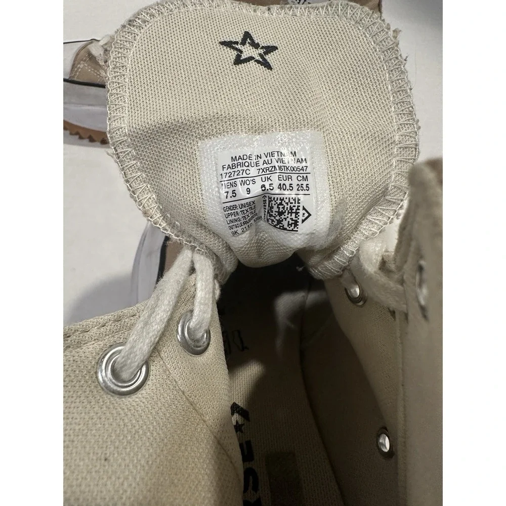 Converse Run Star Hike High Tops Chuck Taylor All Star Platform Shoes Tan 7.5